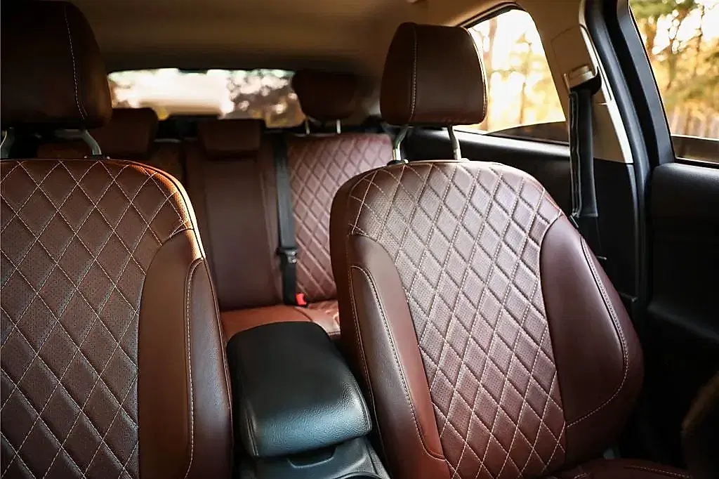 leather-seats-car-cleaning-professional Leather Car Seats Cleaning